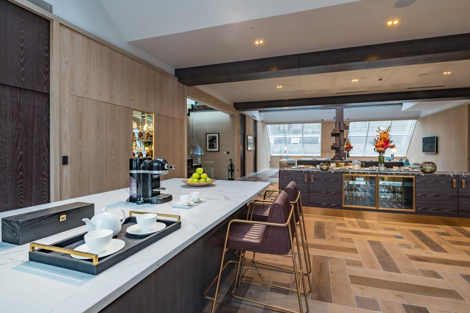 Stock Exchange Hotel, Manchester, Autograph Collection Ngoại thất bức ảnh The Kitchen at 100 King Street