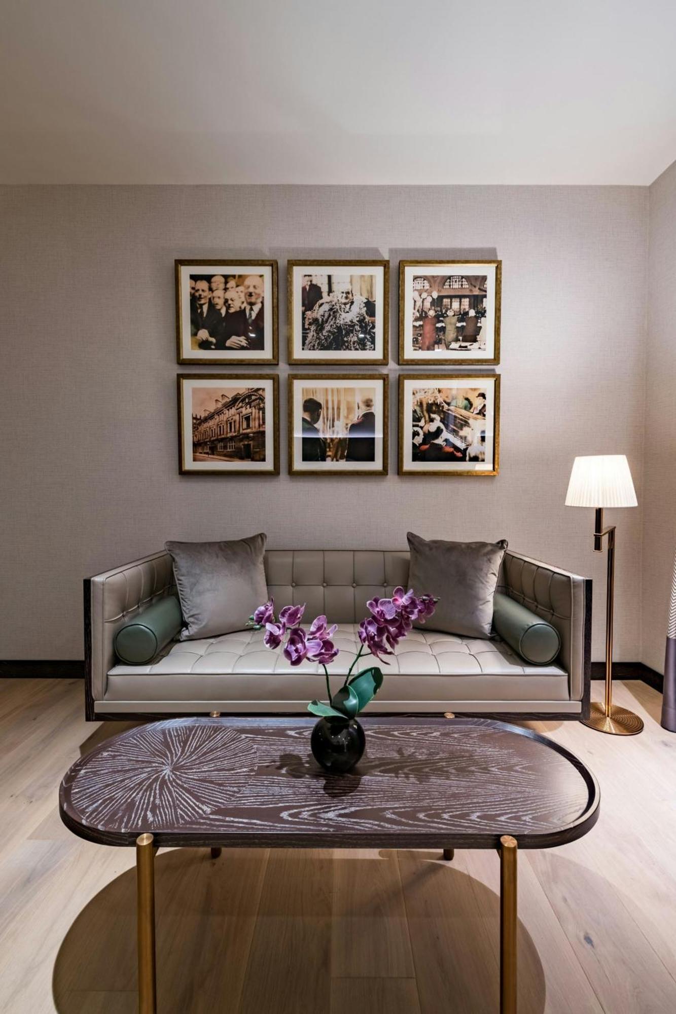 Stock Exchange Hotel, Manchester, Autograph Collection Ngoại thất bức ảnh A settee